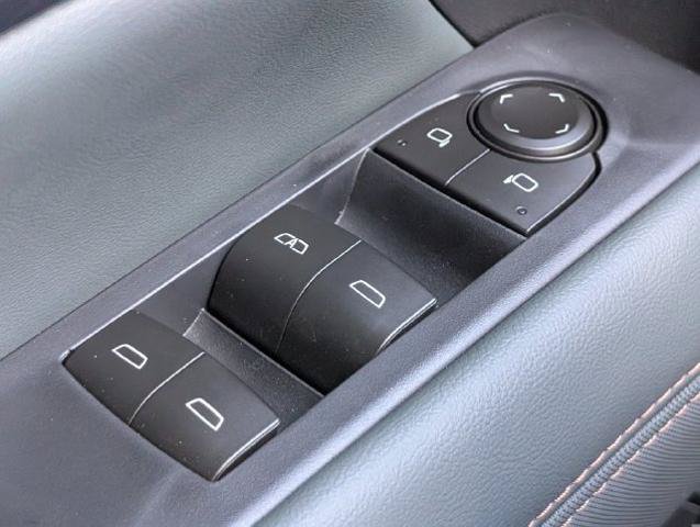 New 2026 GMC Terrain AT4 w/ LPO, Black Badging Package AWD/4WD image 27