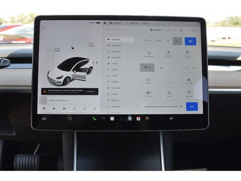 Used 2018 Tesla Model 3 Long Range image 15