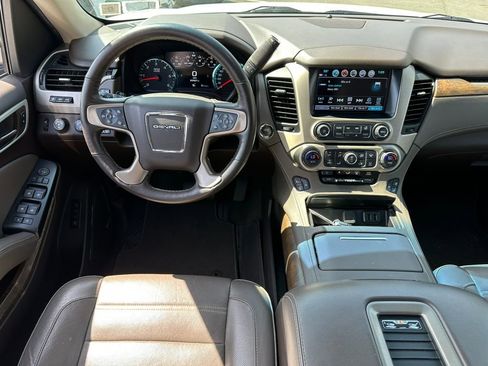 Used 2018 GMC Yukon Denali w/ Denali Ultimate Package image 15