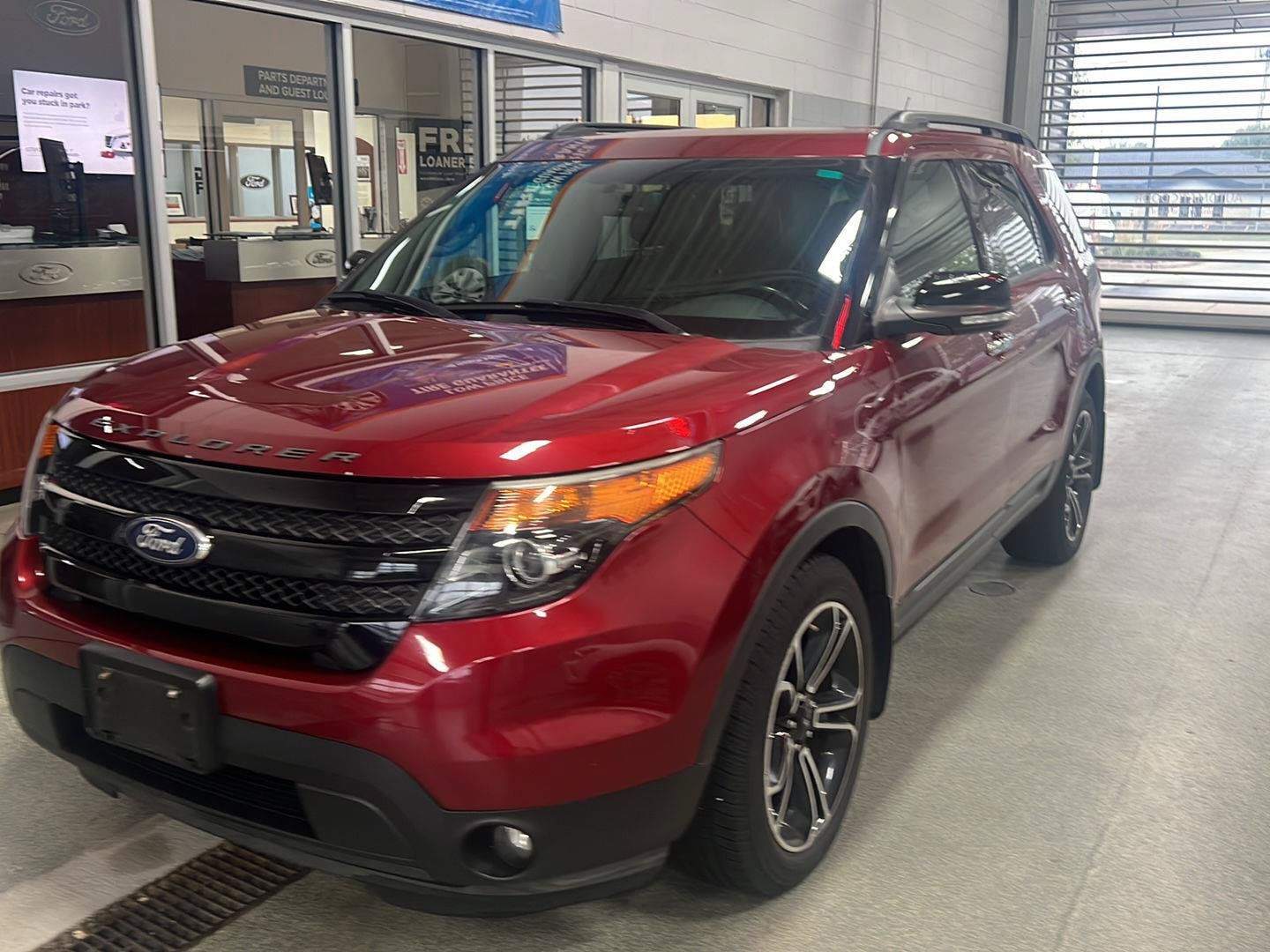 Used 2014 Ford Explorer Sport w/ Equipment Group 401A AWD/4WD image 11