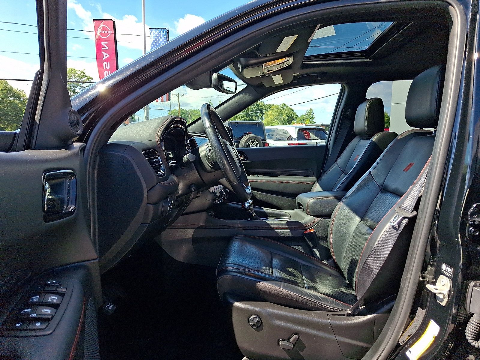 Used 2023 Dodge Durango GT AWD/4WD image 17