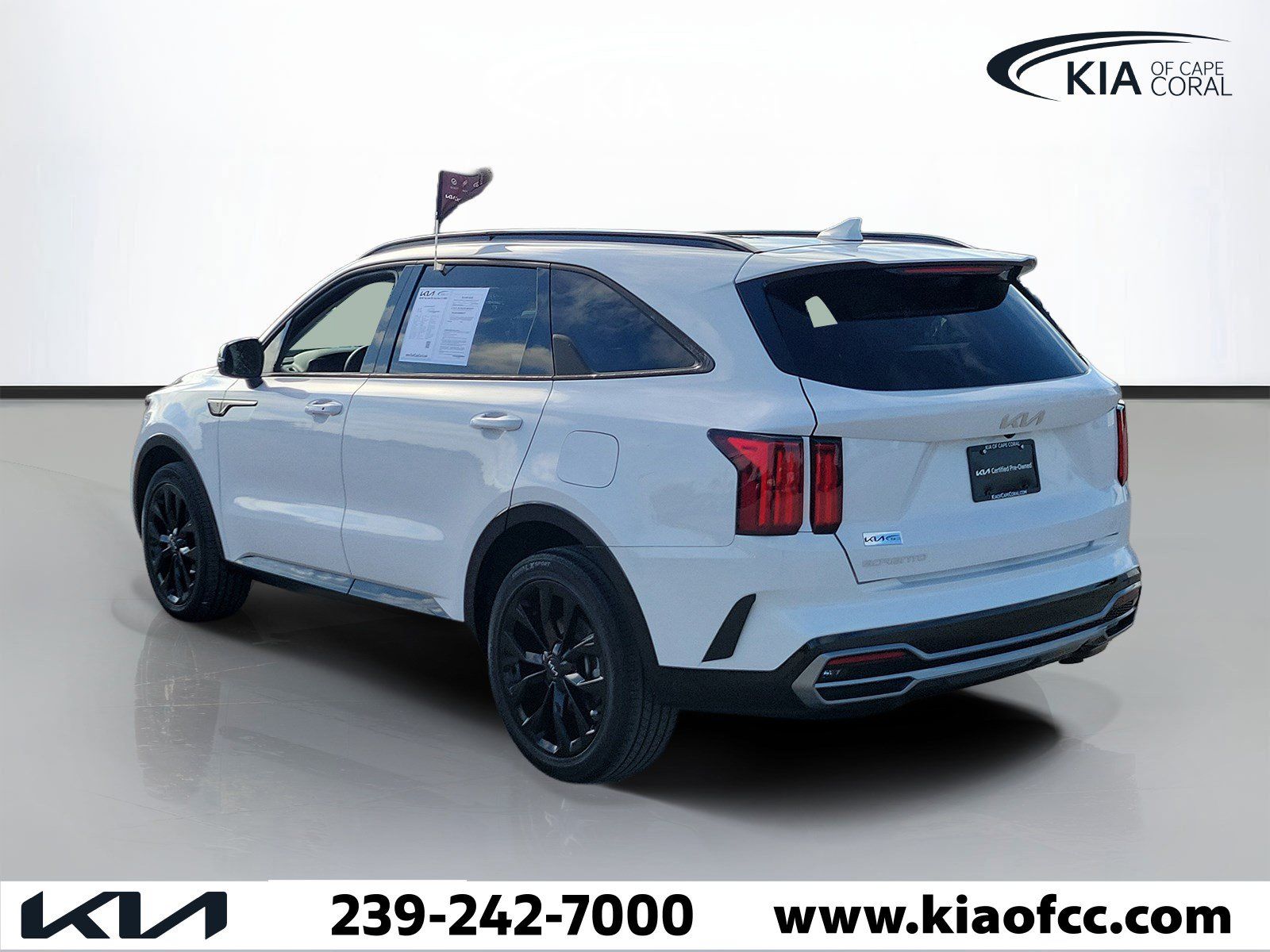 Certified 2023 Kia Sorento SX FWD image 4