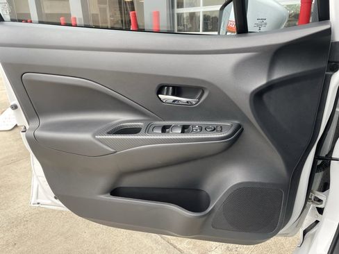 Certified 2025 Nissan Versa SV w/ Trunk Package image 9