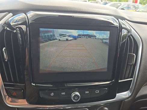 Used 2019 Chevrolet Traverse LT AWD/4WD image 19