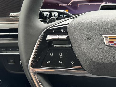 New 2026 Cadillac Escalade Luxury w/ Touring Package image 29