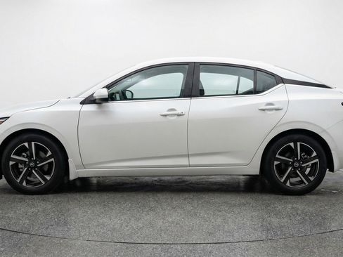 Used 2025 Nissan Sentra SV FWD image 5