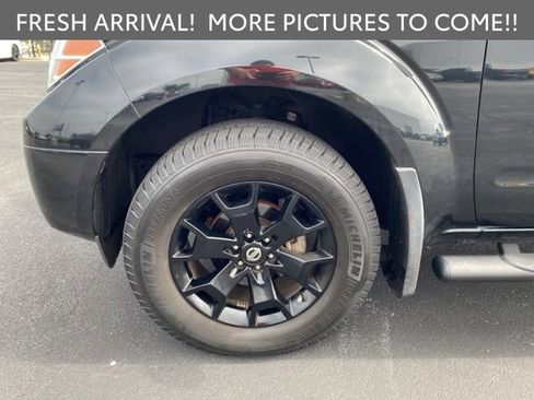 Used 2018 Nissan Frontier SV w/ Value Truck Package AWD/4WD image 9