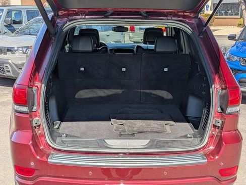 Certified 2022 Jeep Grand Cherokee Laredo X image 31