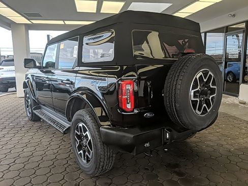 Used 2025 Ford Bronco Outer Banks image 7