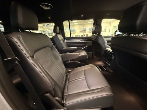 New 2026 Jeep Grand Wagoneer Limited AWD/4WD image 14