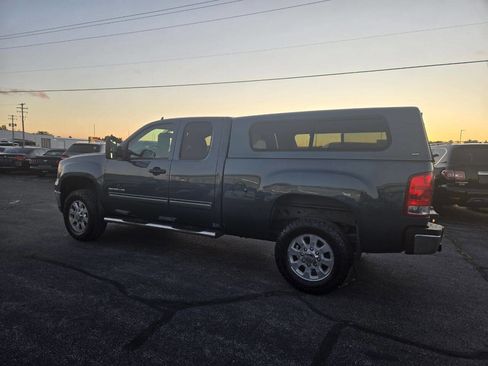Used 2013 GMC Sierra 2500 SLE w/ Snow Plow Prep Package image 11