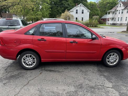 Used 2006 Ford Focus S FWD image 7