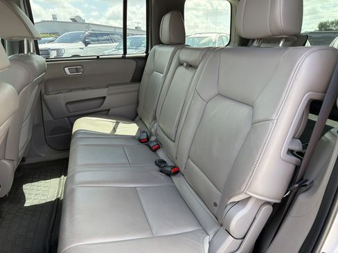 Used 2014 Honda Pilot Touring image 26