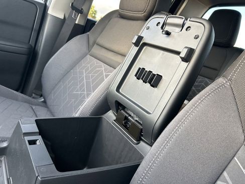 New 2026 Nissan Frontier SV w/ SV Convenience Package image 37