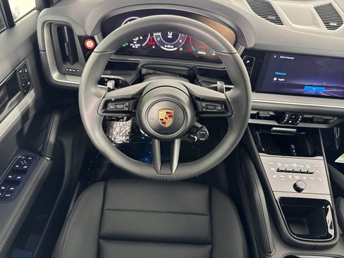 New 2026 Porsche Cayenne image 16