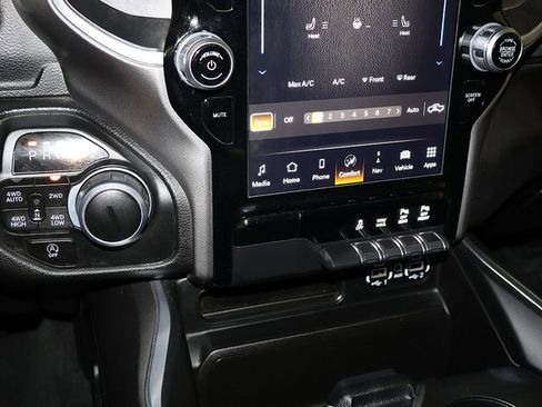 Used 2023 RAM 1500 Big Horn AWD/4WD image 23
