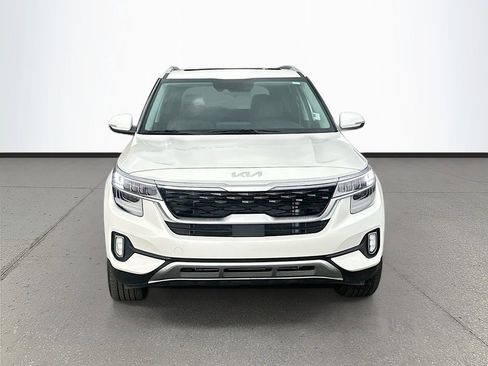 Certified 2023 Kia Seltos SX w/ SX Sunroof Package AWD/4WD image 2