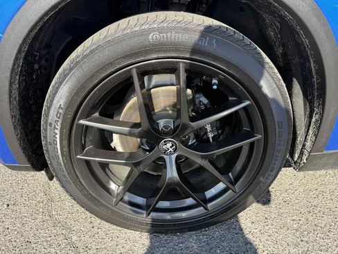Used 2019 Alfa Romeo Stelvio Ti w/ Nero Edizione AWD/4WD image 7