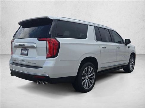 Used 2021 GMC Yukon XL Denali w/ Denali Premium Package image 5