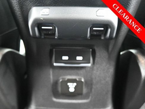 Used 2022 Jeep Wrangler Unlimited Sahara image 37