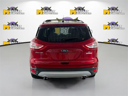 Used 2015 Ford Escape SE w/ Equipment Group 201A image 5
