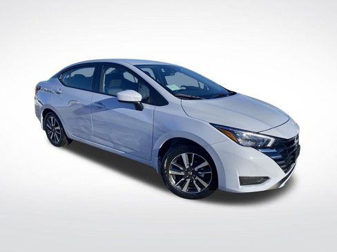 New 2025 Nissan Versa SV image 36