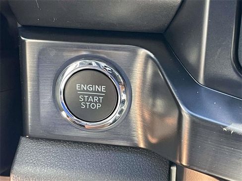New 2026 Ford F250 Lariat w/ Black Appearance Package image 19