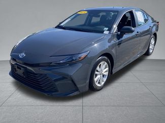 Used 2025 Toyota Camry LE FWD video 2