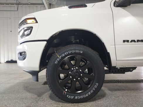 New 2026 RAM 2500 Big Horn AWD/4WD image 16