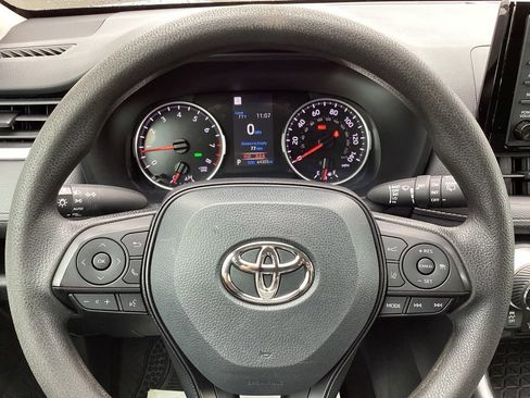 Used 2022 Toyota RAV4 XLE image 29