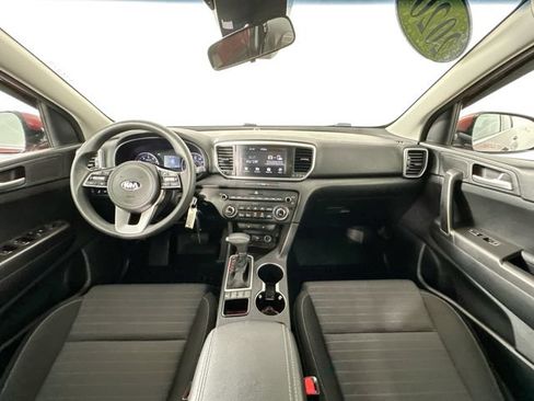 Used 2020 Kia Sportage LX w/ LX Popular Package AWD/4WD image 3