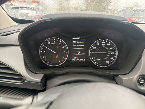 Used 2025 Subaru Crosstrek 2.0i Premium image 14