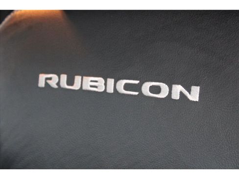 Used 2014 Jeep Wrangler Unlimited Rubicon w/ Connectivity Group image 32