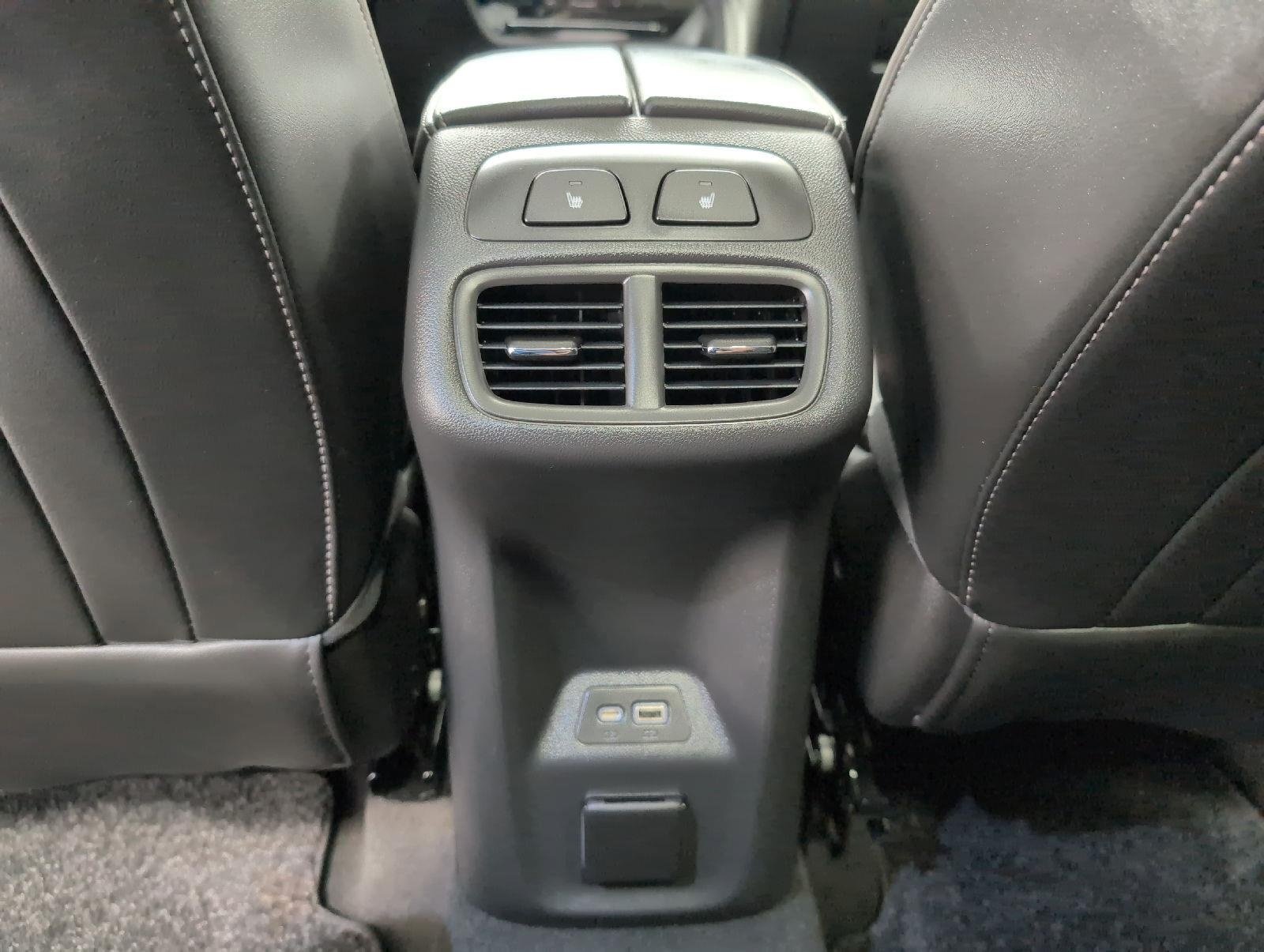 Used 2023 Buick Envision Avenir AWD/4WD image 24