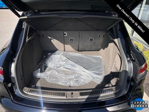 Used 2025 Porsche Macan w/ Premium Package Plus AWD/4WD image 7