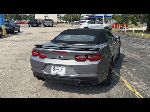 Used 2021 Chevrolet Camaro LT w/ Technology Package RWD image 36