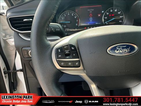Used 2023 Ford Explorer XLT w/ Equipment Group 202A AWD/4WD image 11