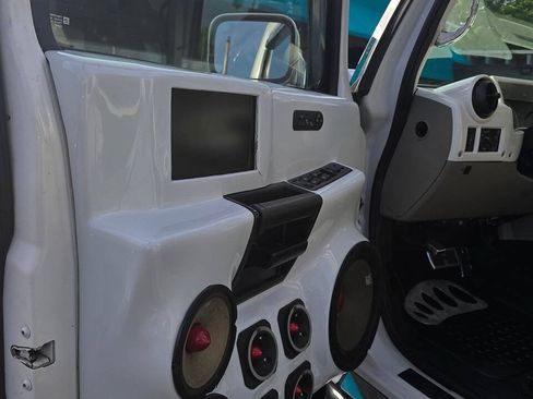 Used 2006 HUMMER H2 SUT AWD/4WD image 12