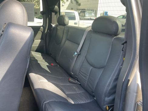 Used 2007 Chevrolet Silverado 2500 LT w/ Skid Plate Package AWD/4WD image 10