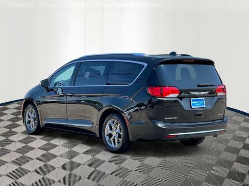 Used 2019 Chrysler Pacifica Limited FWD image 5
