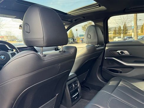 Used 2022 BMW M340i xDrive image 27