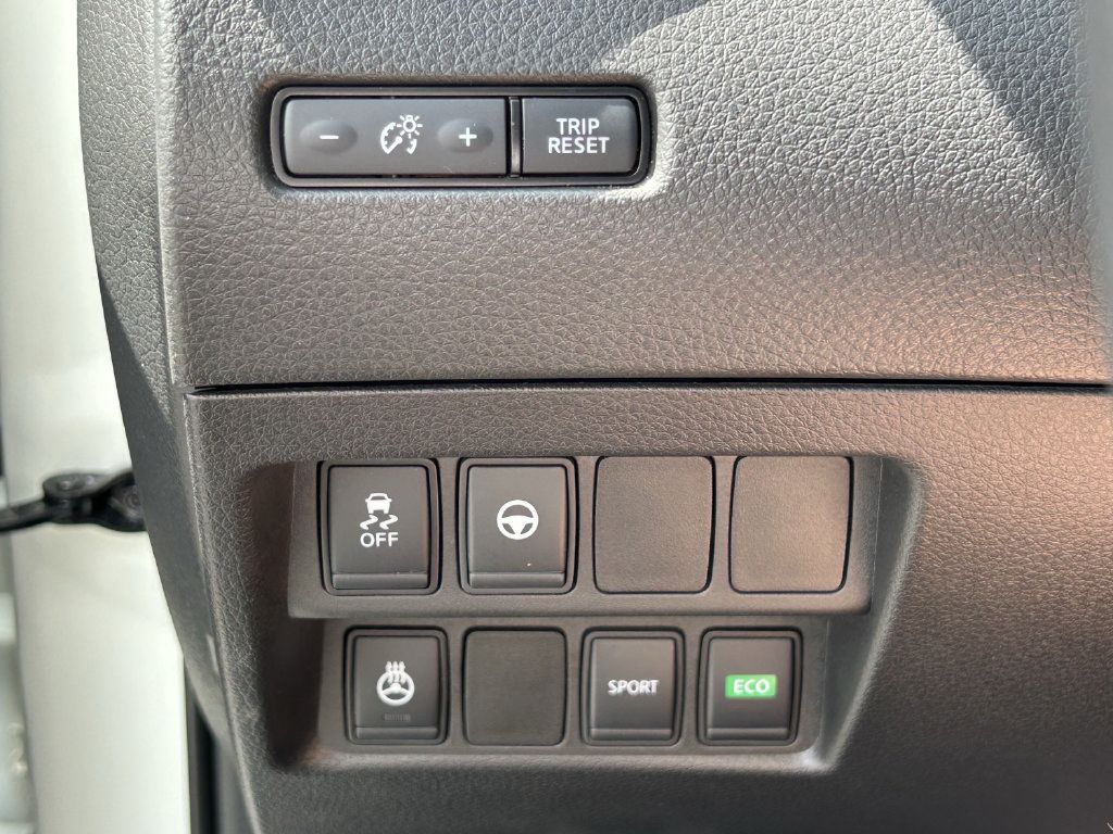 Used 2021 Nissan Rogue Sport SL w/ Premium Package FWD image 30