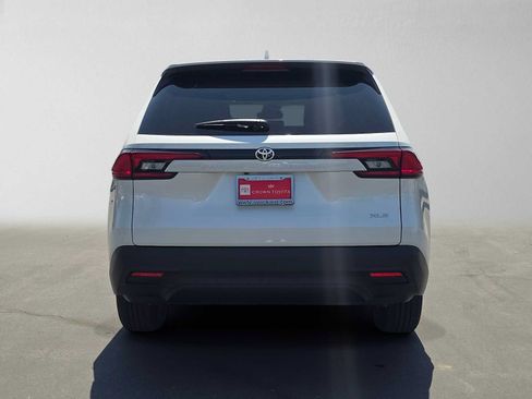 Certified 2026 Toyota Grand Highlander FWD image 4
