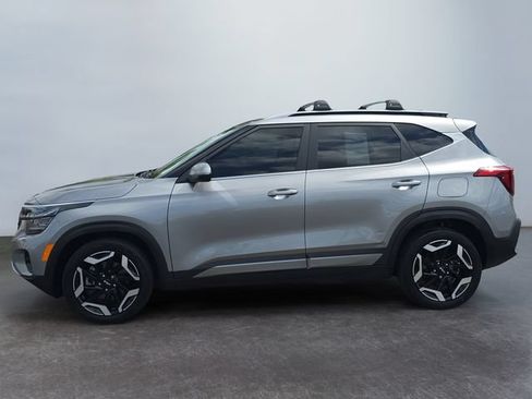Used 2024 Kia Seltos SX w/ SX Sunroof Package AWD/4WD image 2