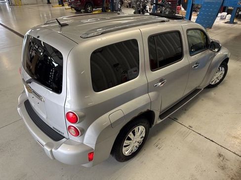 Used 2010 Chevrolet HHR LT w/ LT Preferred Equipment Group FWD image 12