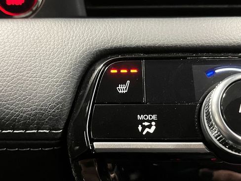 New 2025 Honda Pilot Touring image 12