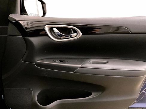 Used 2018 Nissan Sentra SV FWD image 23