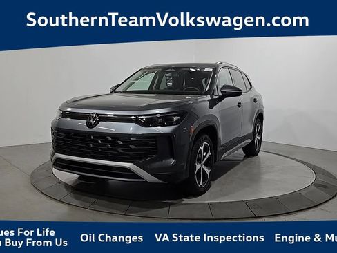 New 2026 Volkswagen Tiguan SE AWD/4WD image 1
