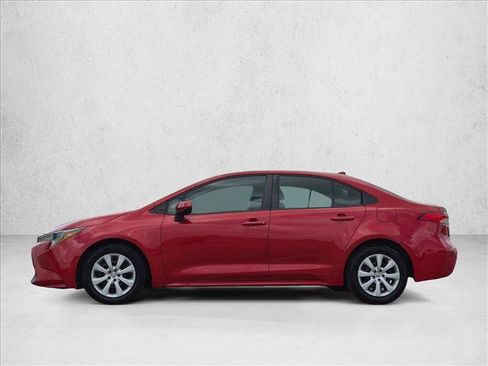 Used 2021 Toyota Corolla LE FWD image 9
