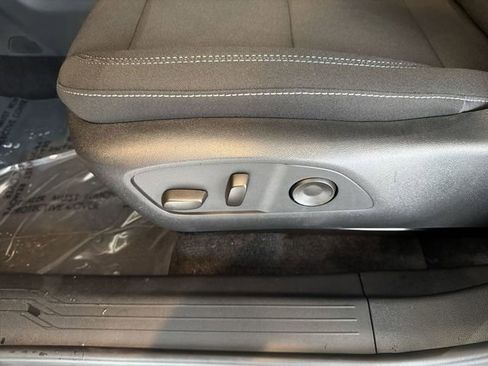 New 2026 Chevrolet Equinox EV LT w/ Comfort Package FWD image 20